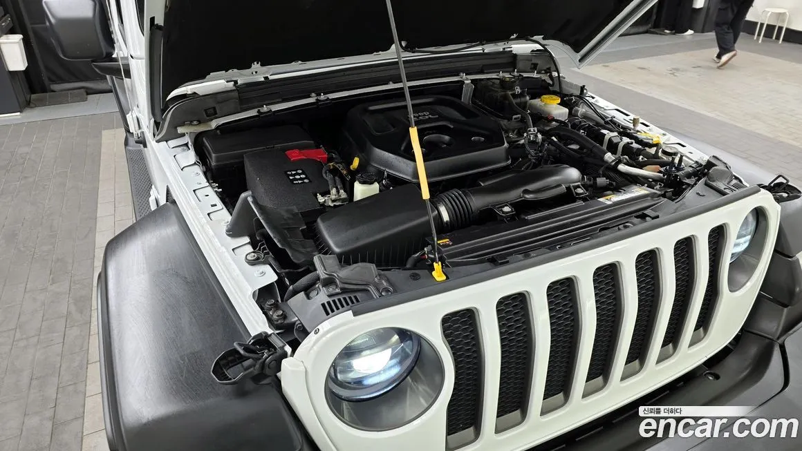 Jeep Wrangler 2023 из KR, фото 8
