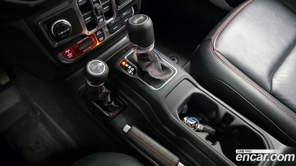 Jeep Wrangler 2023 из KR, фото 3