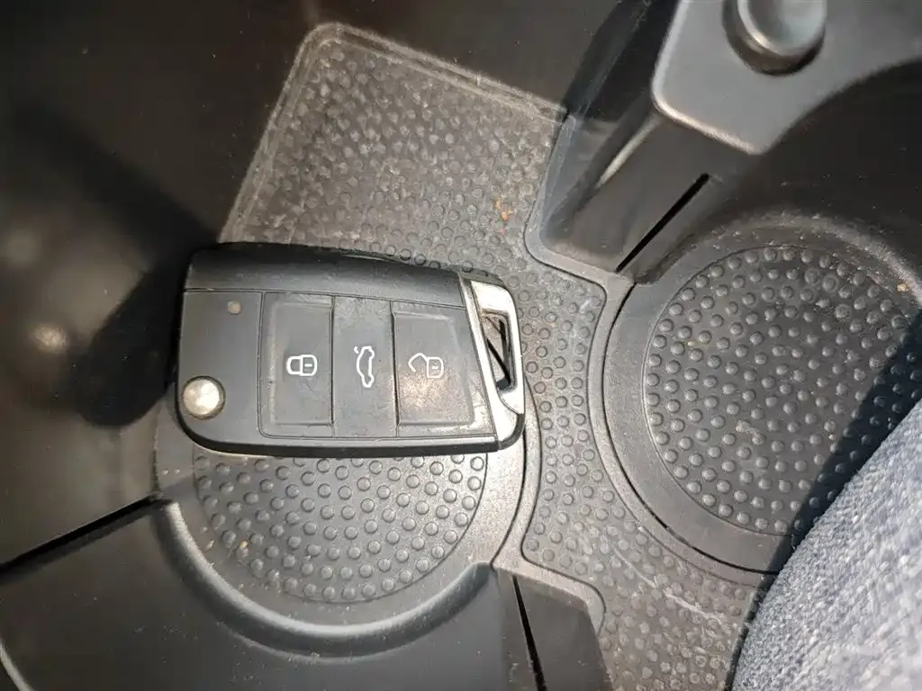 Volkswagen Sagitar 2024 из CN, фото 6