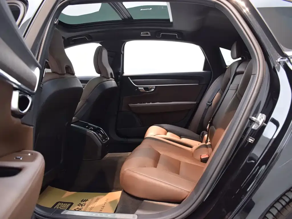 Volvo S90 2021 из CN, фото 10