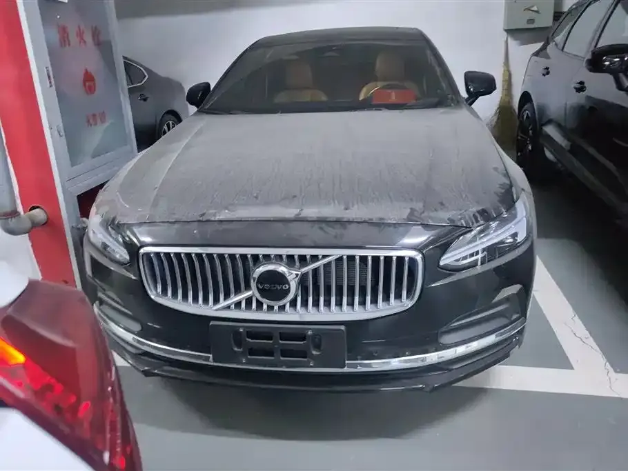 Volvo S90 2025 из CN, фото 6