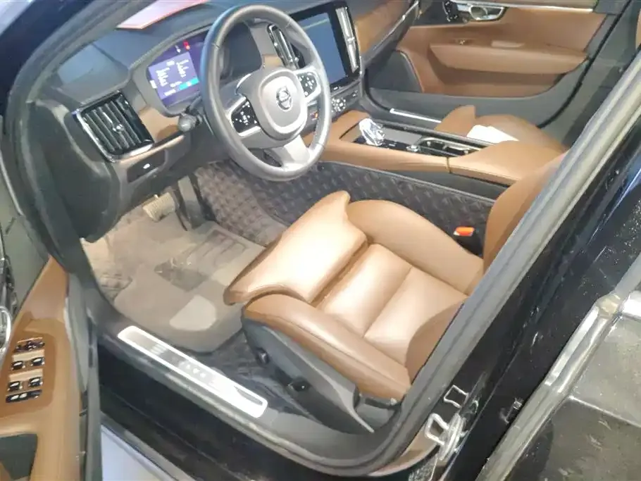 Volvo S90 2025 из CN, фото 8