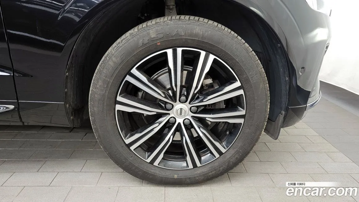Volvo XC60 2022 из KR, фото 8