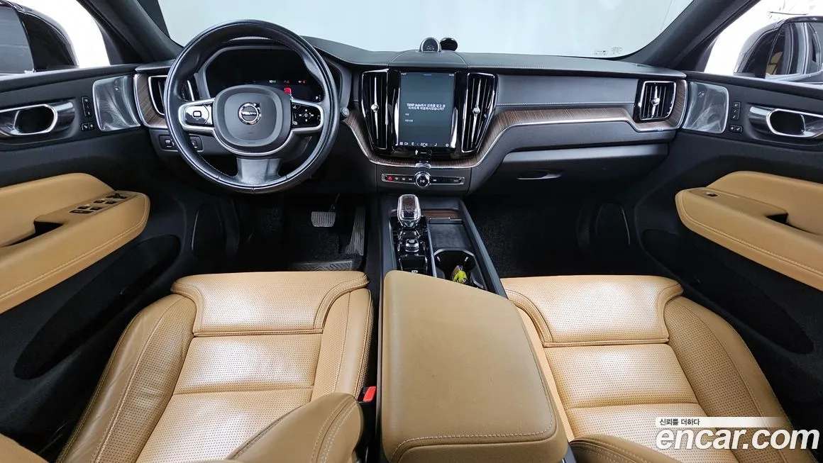Volvo XC60 2022 из KR, фото 9