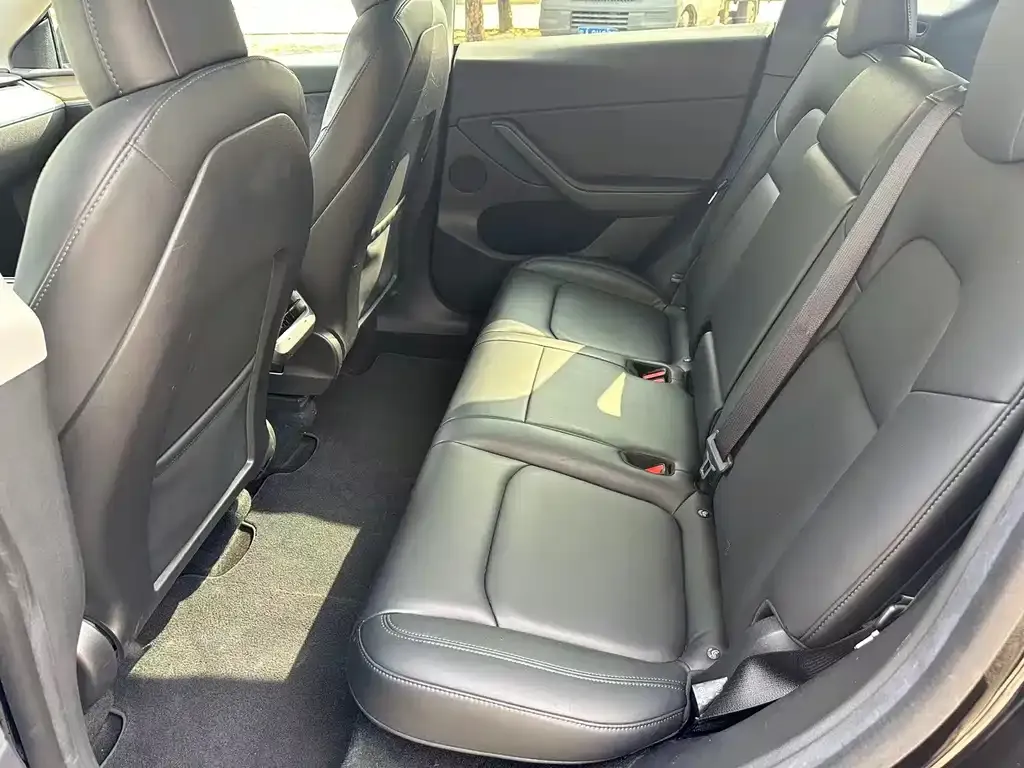 Tesla Model Y 2022 из CN, фото 2