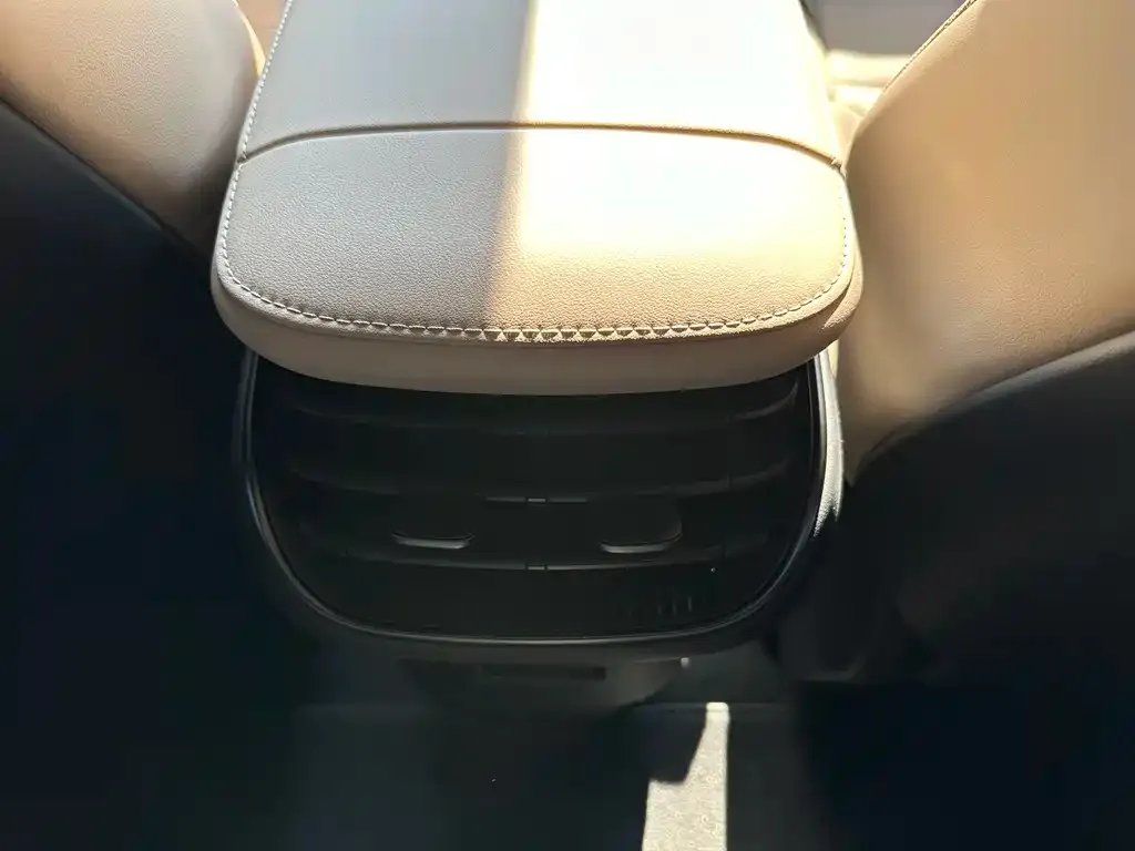 NIO ET5T 2023 из CN, фото 2