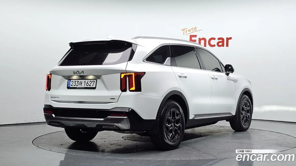 Kia Sorento — фото 9