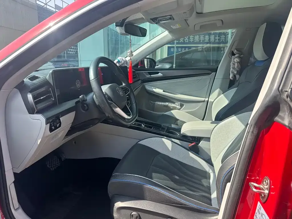 Volkswagen Lamando 2022 из CN, фото 2