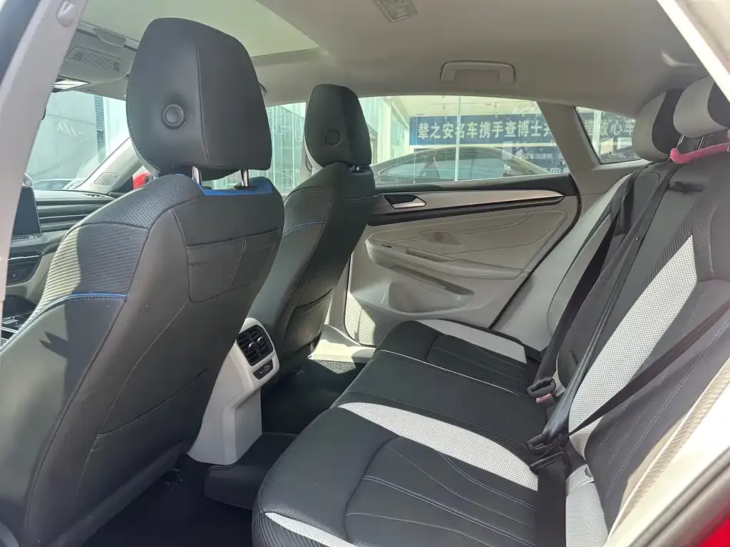 Volkswagen Lamando 2022 из CN, фото 3