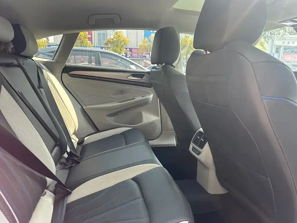 Volkswagen Lamando 2022 из CN, фото 4