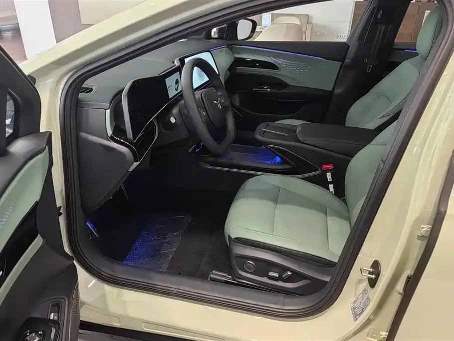 Hongqi EH7 2025 из CN, фото 10