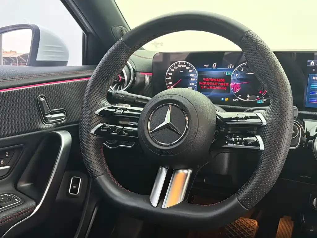 Mercedes-Benz A-Class 2024 из CN, фото 8