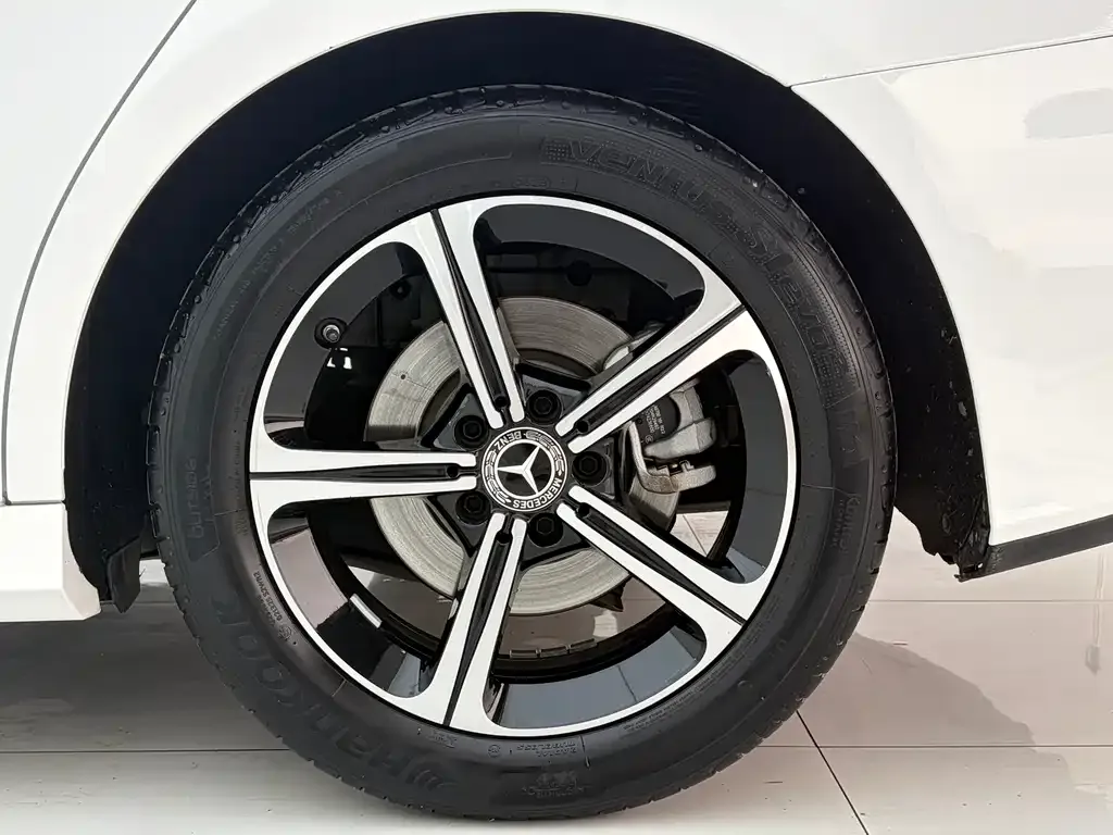 Mercedes-Benz A-Class 2024 из CN, фото 6