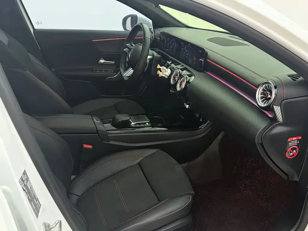 Mercedes-Benz A-Class 2024 из CN, фото 10