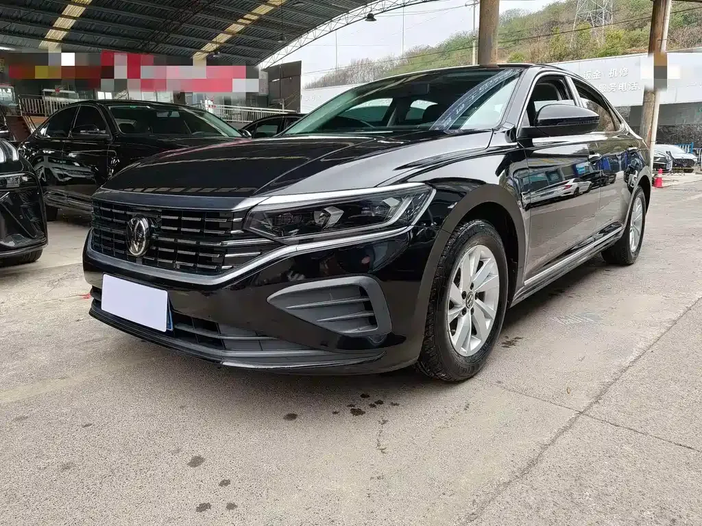 Volkswagen Passat — фото 1