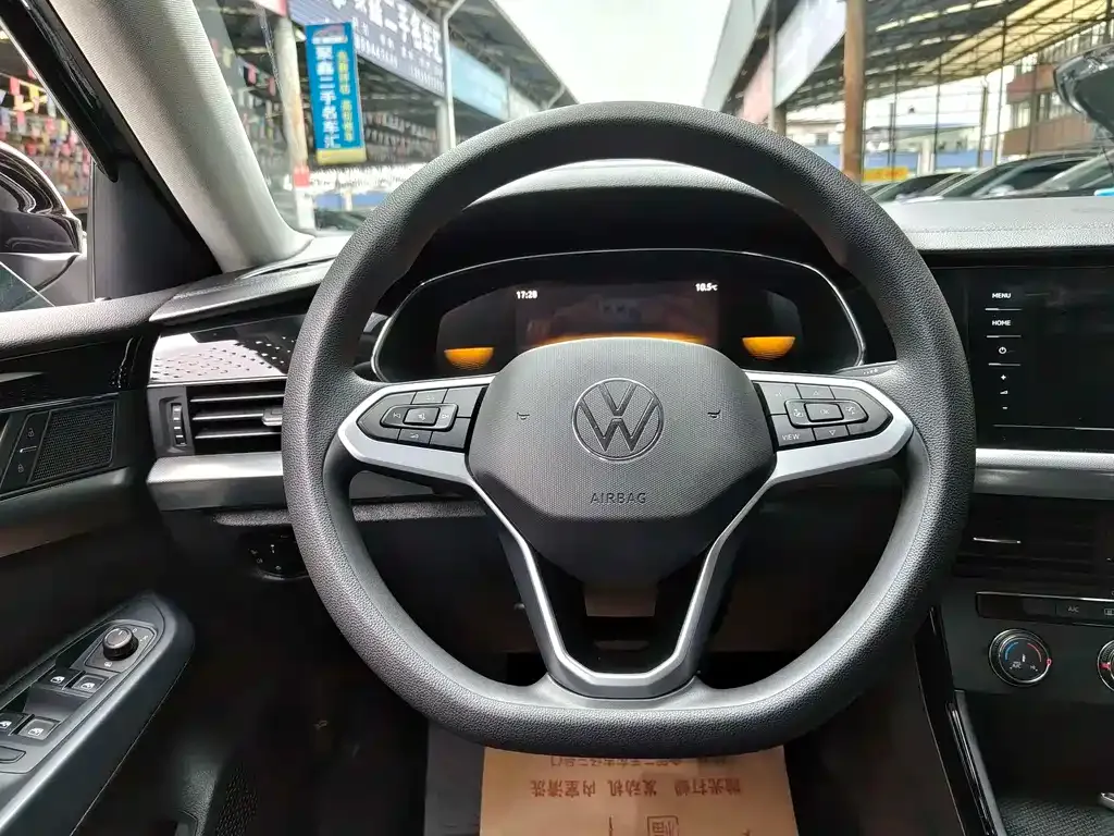 Volkswagen Passat — фото 8