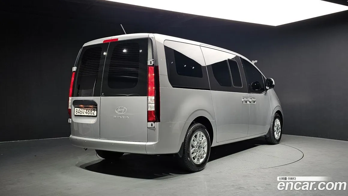 Hyundai Staria — фото 6