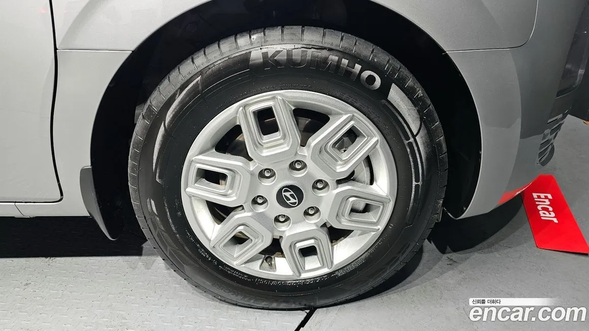 Hyundai Staria — фото 2