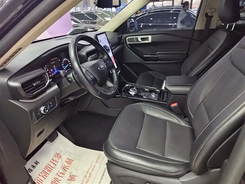 Ford Explorer 2021 из CN, фото 9