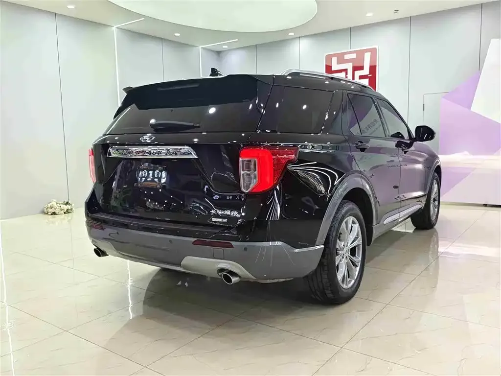 Ford Explorer 2021 из CN, фото 6