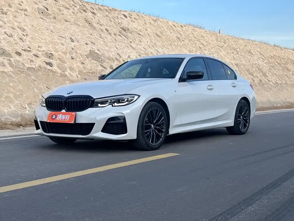 BMW 3 Series 2021 из CN, фото 1