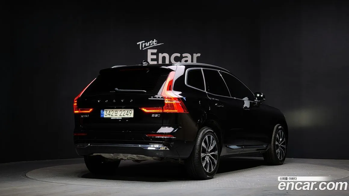 Volvo XC60 2024 из KR, фото 2