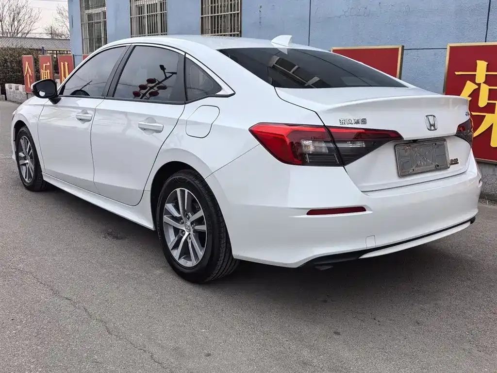 Honda Civic — фото 10