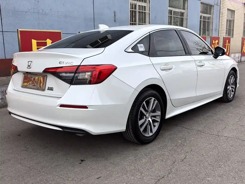 Honda Civic — фото 9