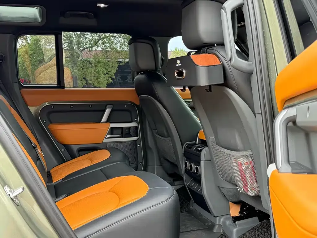 Land Rover Defender — фото 2