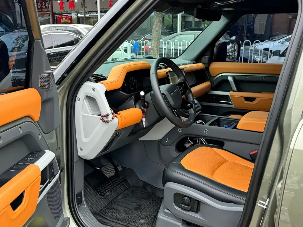 Land Rover Defender — фото 7