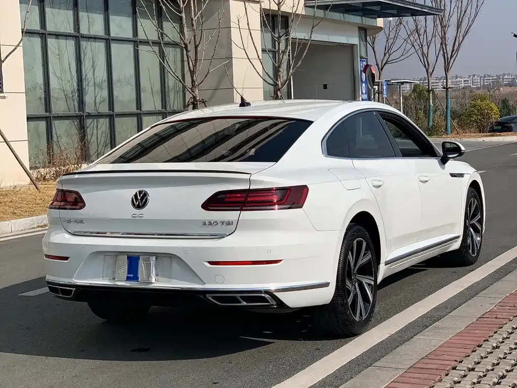 Volkswagen CC — фото 4