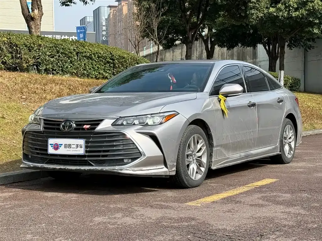 Toyota Avalon 2022 из CN, фото 1