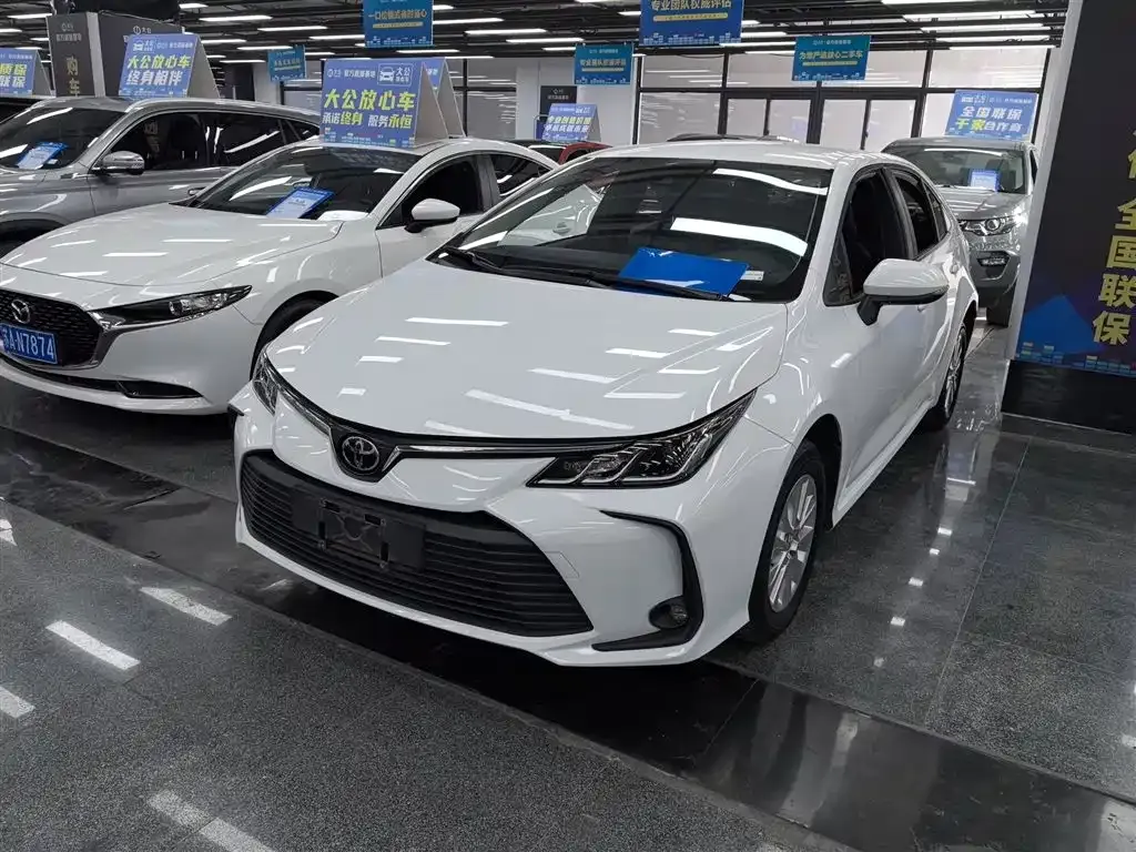 Toyota Corolla — фото 6