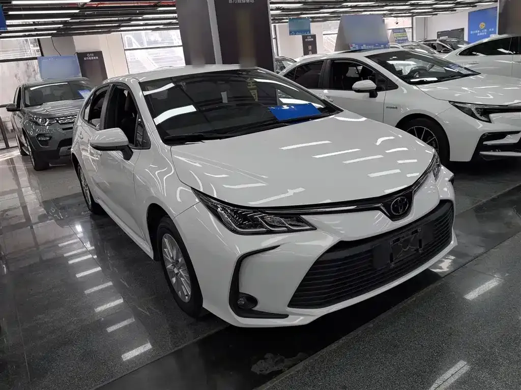 Toyota Corolla — фото 2