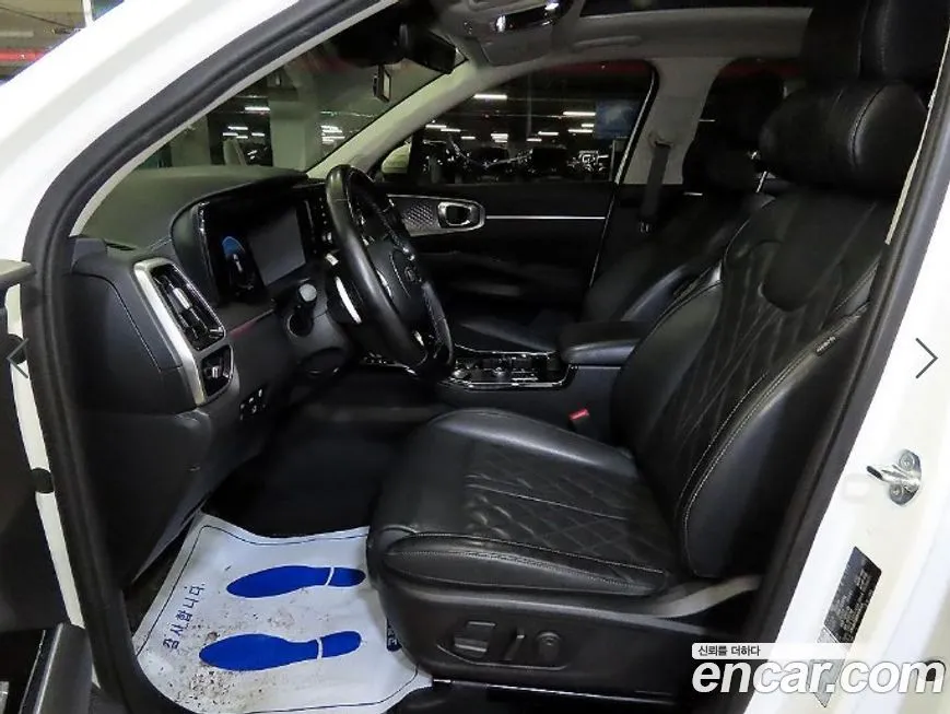 Kia Sorento — фото 10