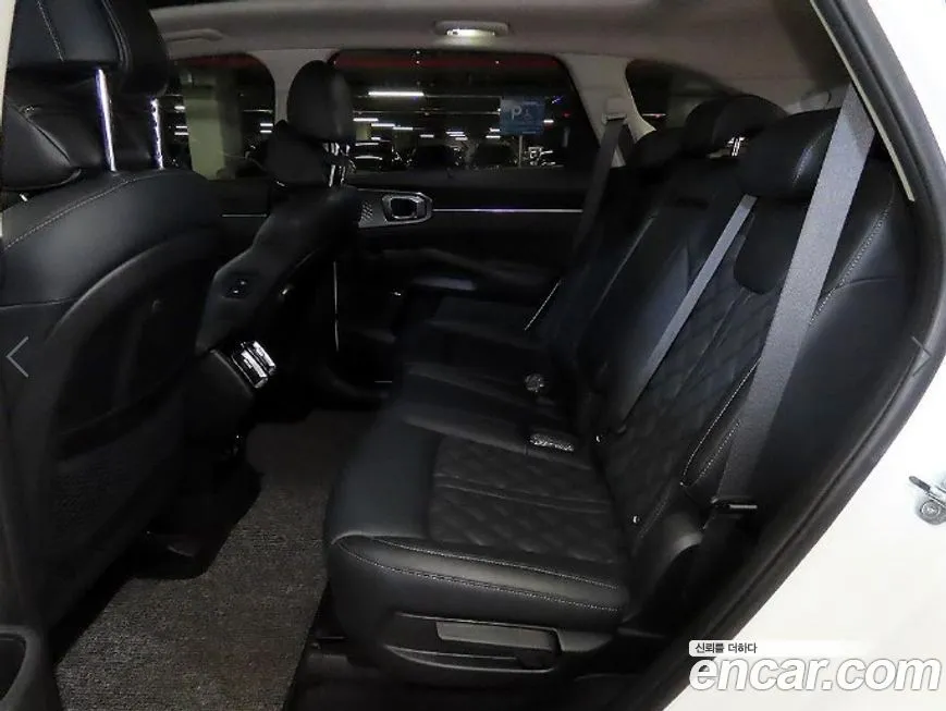 Kia Sorento — фото 8
