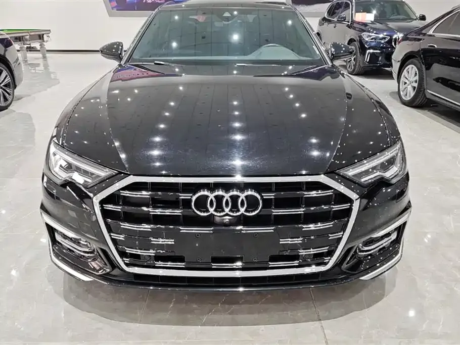 Audi A6L — фото 8