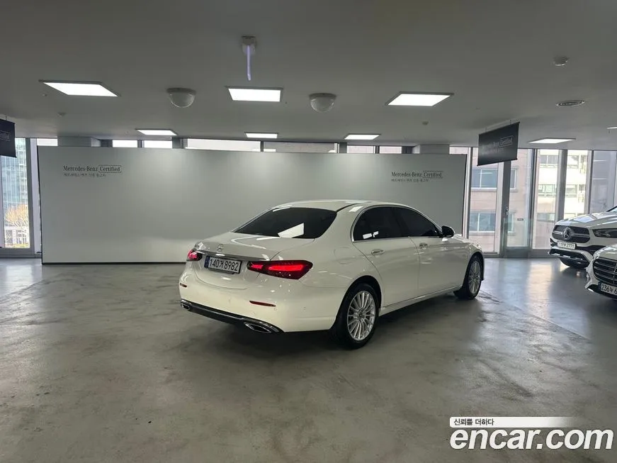 Mercedes-Benz E-Class 2023 из KR, фото 3