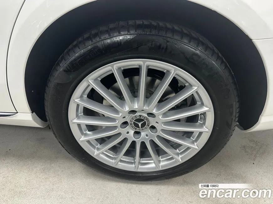 Mercedes-Benz E-Class 2023 из KR, фото 10