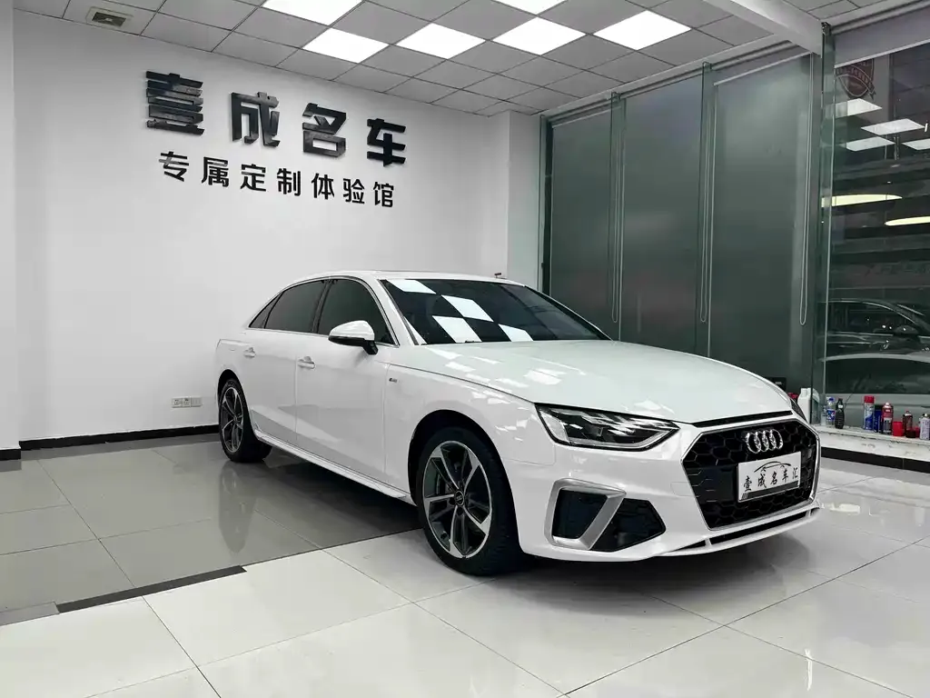 Audi A4L 2024 из CN, фото 2