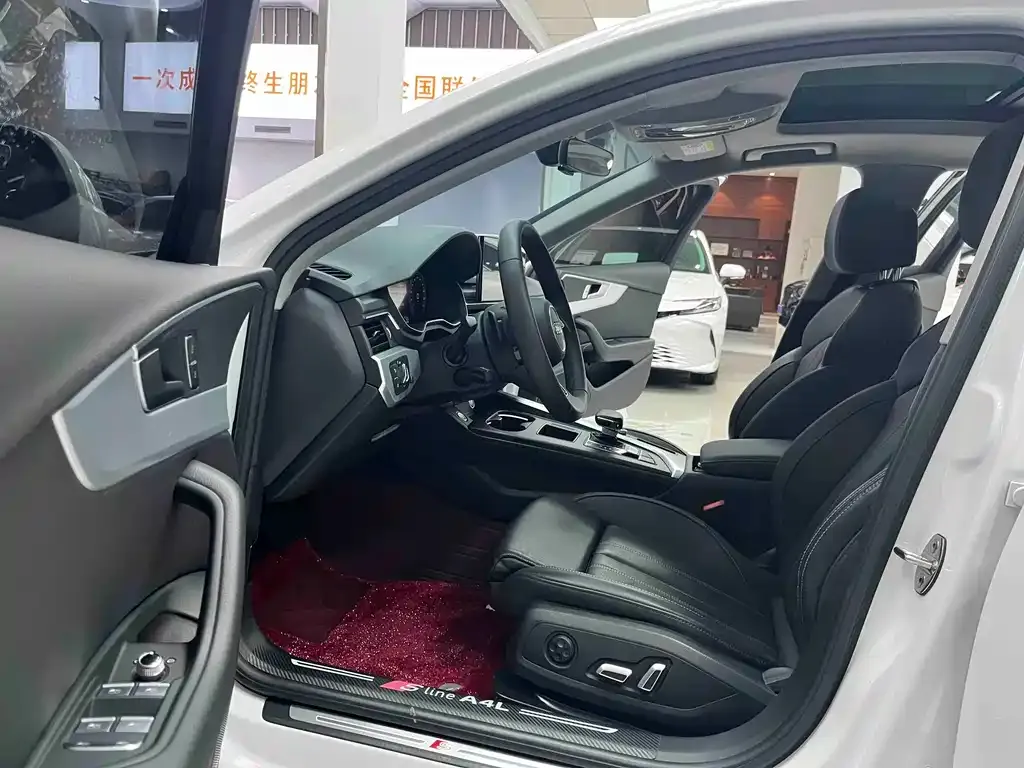 Audi A4L 2024 из CN, фото 7