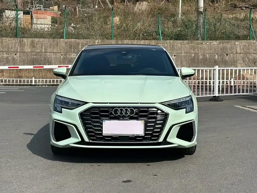 Audi A3 2022 из CN, фото 2