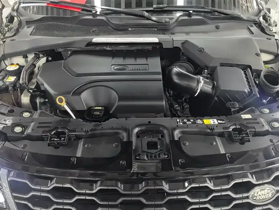 Land Rover Evoque — фото 10