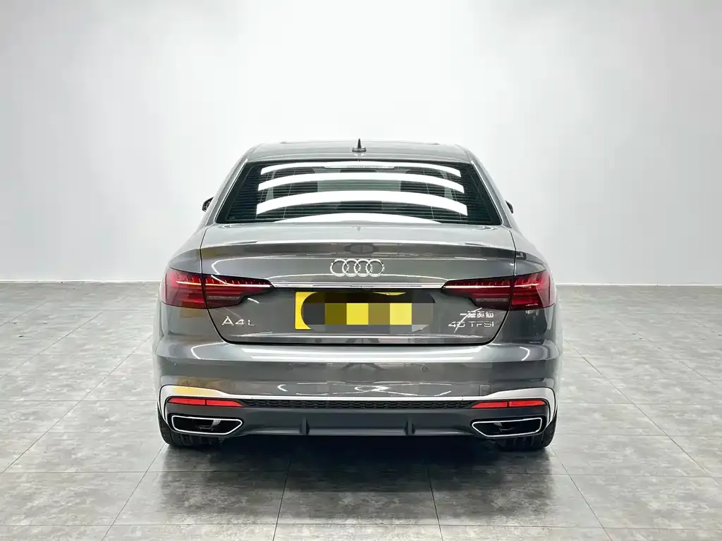 Audi A4L 2021 из CN, фото 4