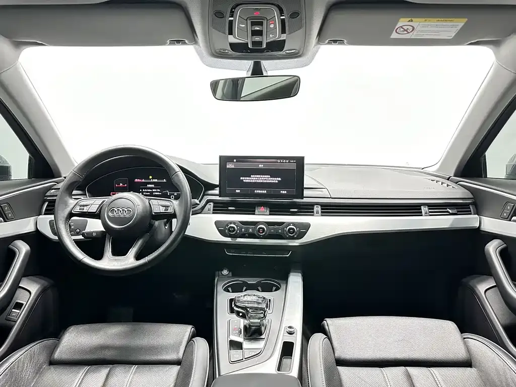 Audi A4L 2021 из CN, фото 10