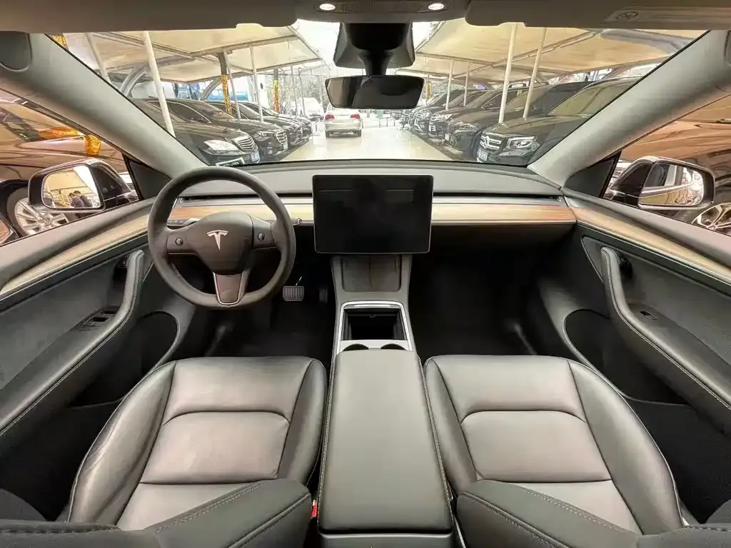Tesla Model Y 2022 из CN, фото 8
