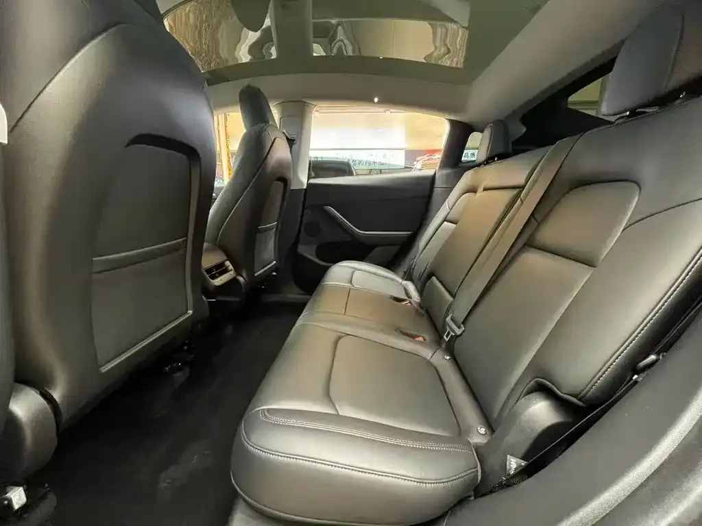 Tesla Model Y 2022 из CN, фото 2
