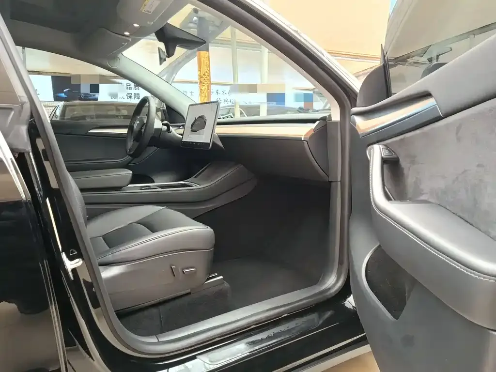 Tesla Model Y 2022 из CN, фото 5