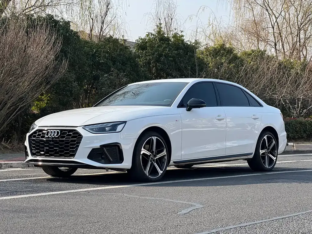 Audi A4L 2024 из CN, фото 1