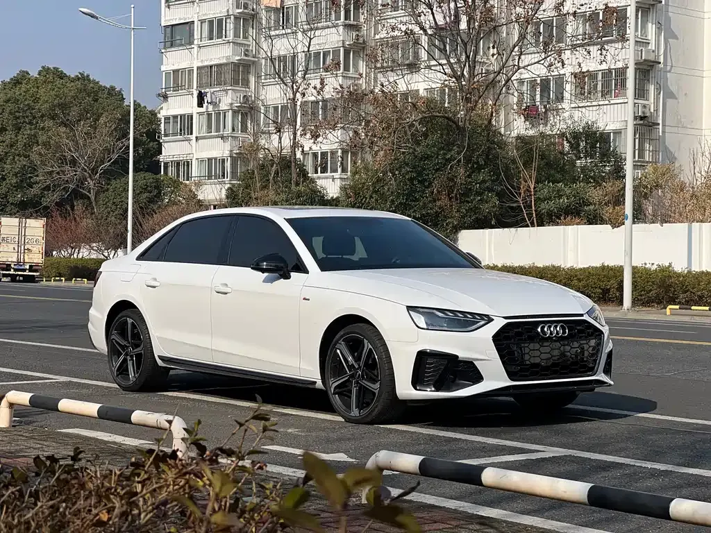 Audi A4L 2024 из CN, фото 6